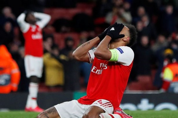 The Fall of Arsenal FC: A Problem of Communication?