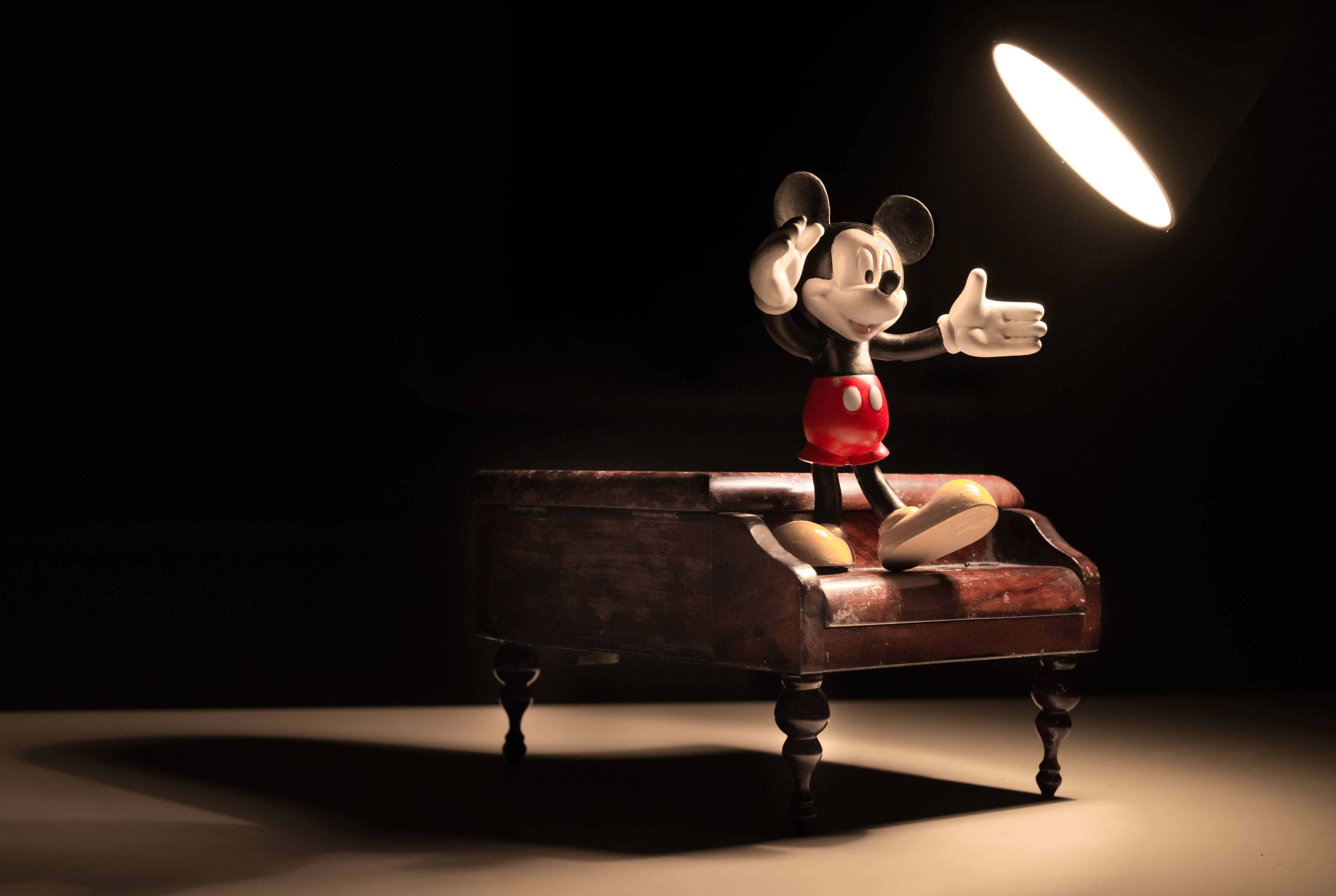 Mickey Mouse Mengajarkan Pentingnya Terus Beradaptasi Dengan Waktu