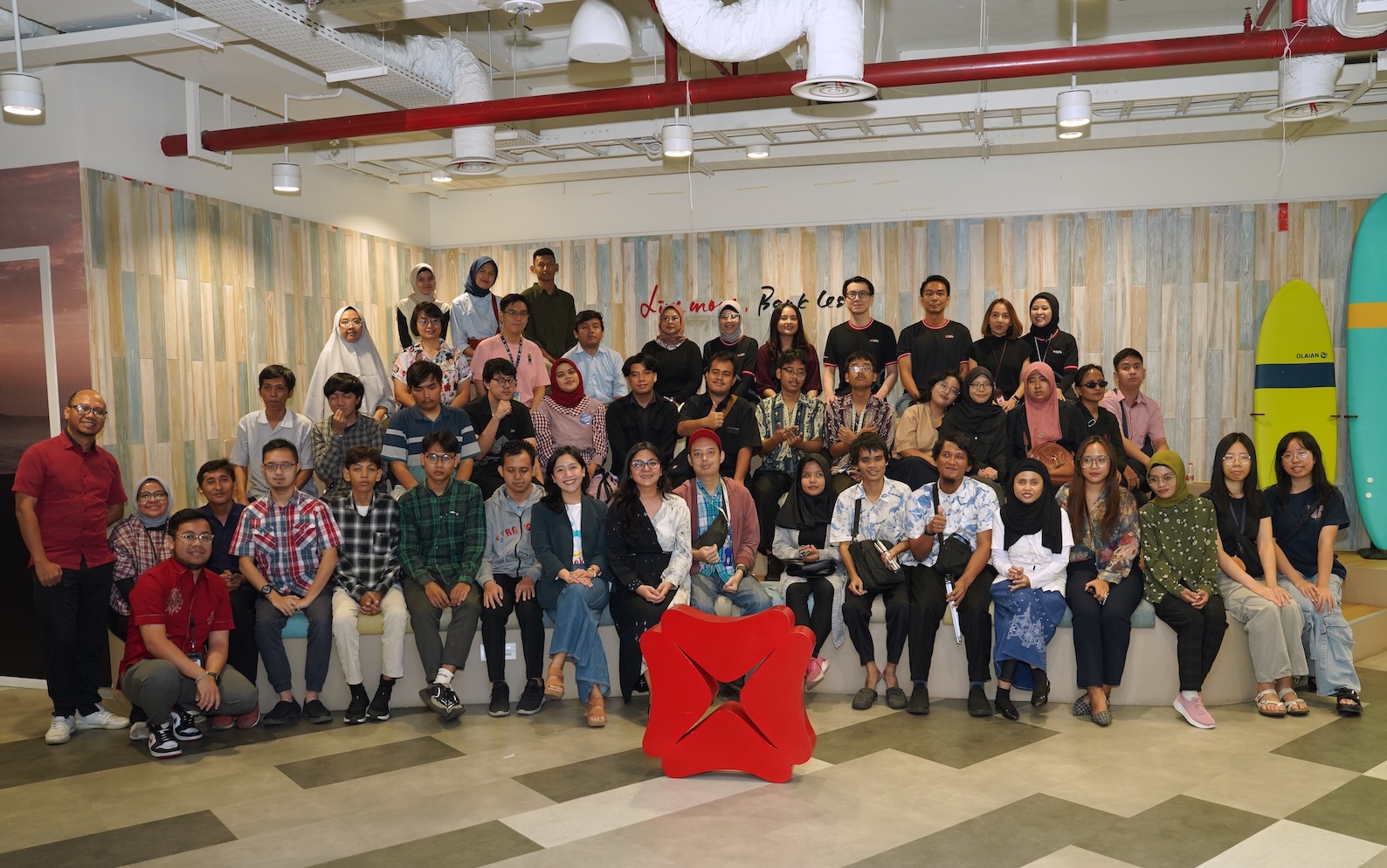 Akselerasi Inklusivitas, Bank DBS Indonesia Apresiasi 50 Mahasiswa Penyandang Disabilitas yang Lulus